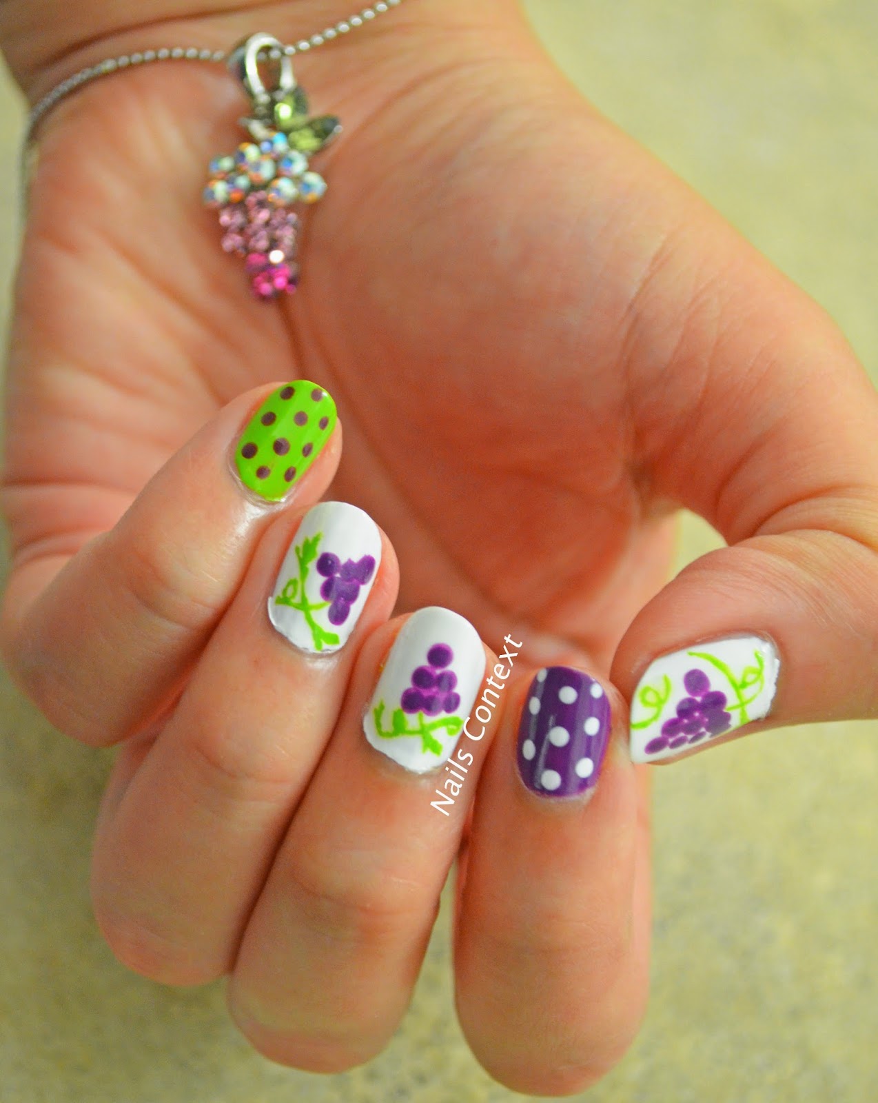 Nails Context Grapes