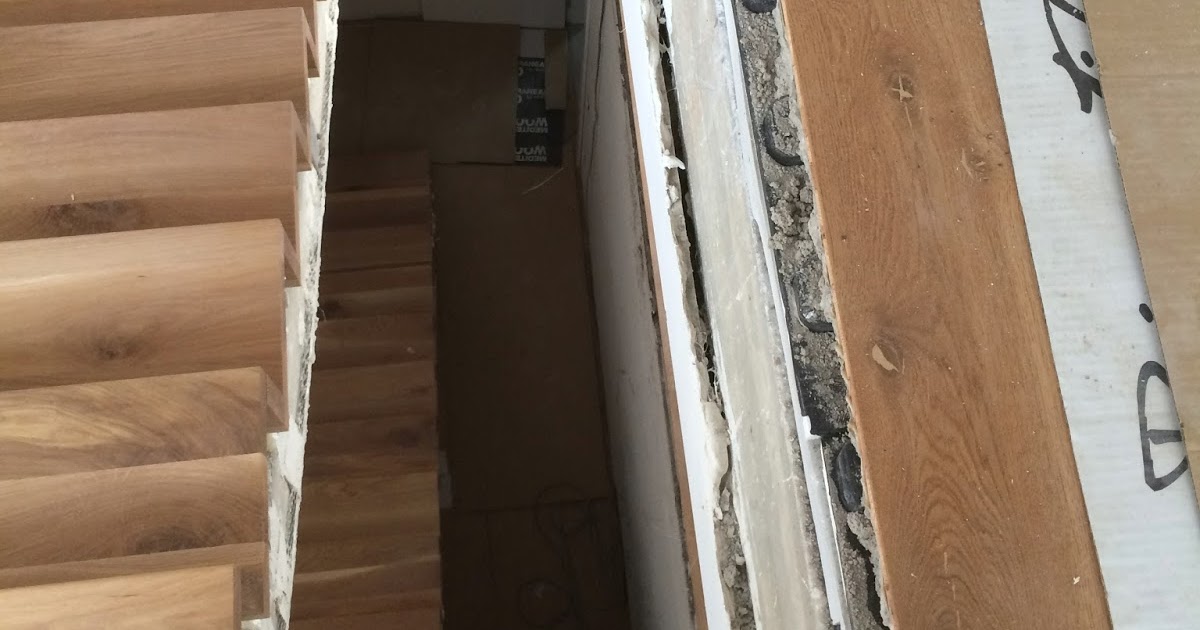 El carpintero: Escalera en roble, sin bocel, sin rodapie.