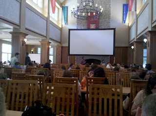 Rabbi Andy Kastner leading the introduction to the beit midrash session at the second annual Hillel Institute