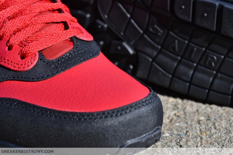 nike air max 1 premium black red
