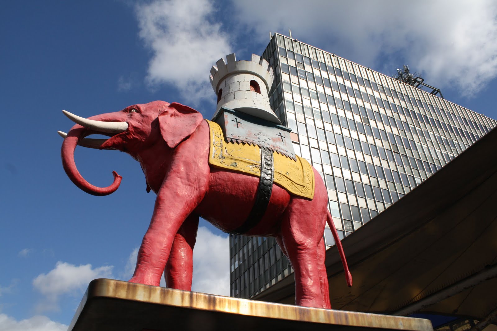 Shadows & Light Elephant & Castle