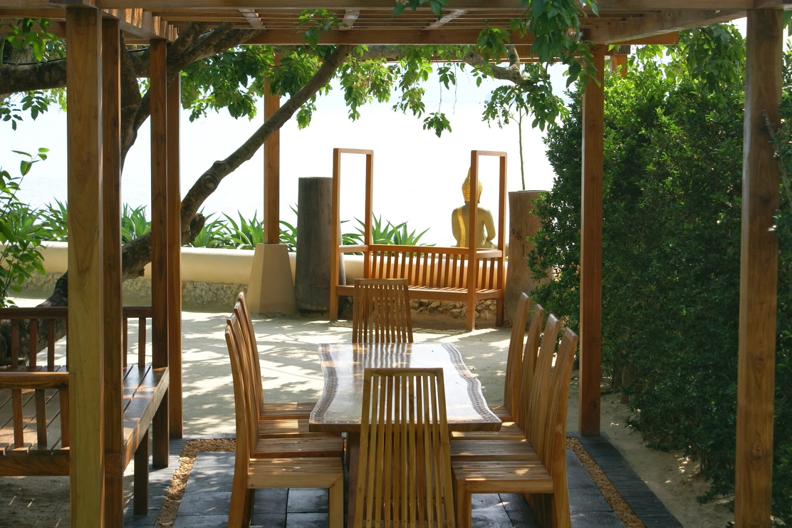 Bang-Kao-Bay-Residences-Al-Fresco-Dining