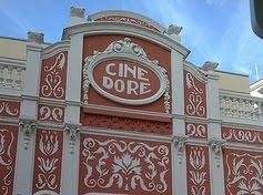 Cuando estoy  en Madrid, no falto a mi cita con el Cine Dore