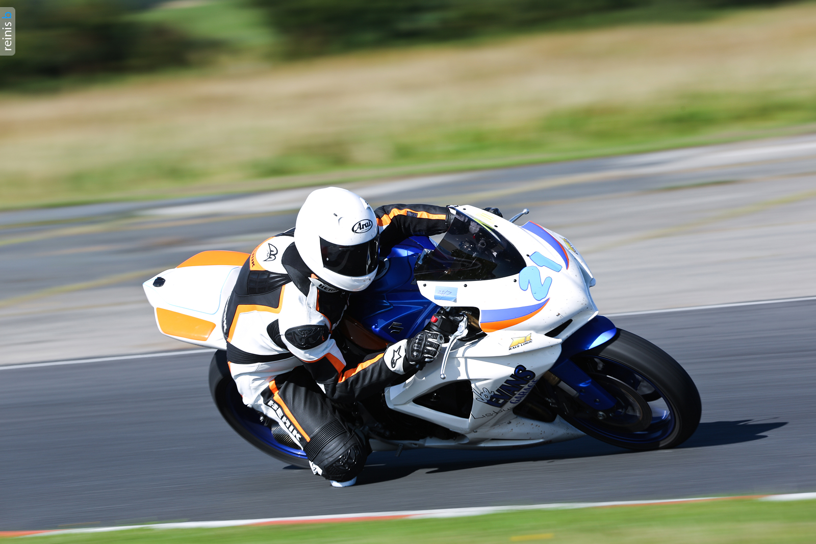 Painting track fairings. Who? RMS Motoring Forum