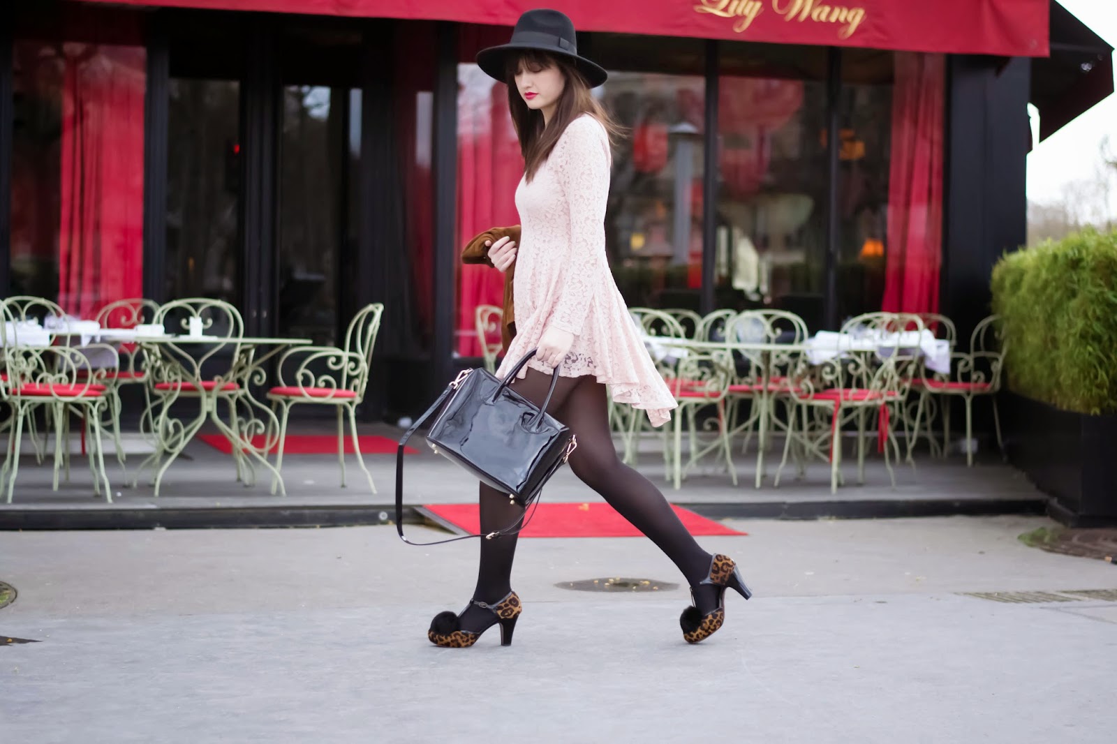 Parisian fashion blogger
