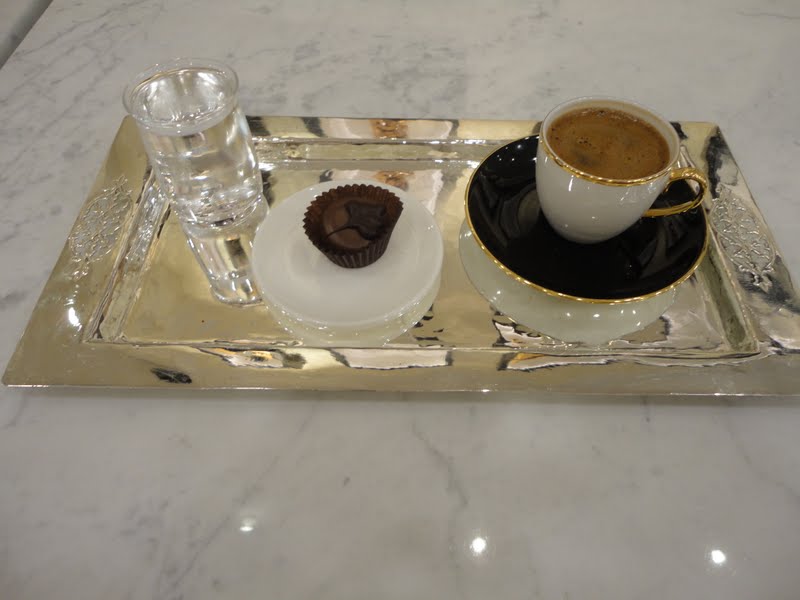 elif öncü Şık bir Türk kahvesi ikramı&hellip;