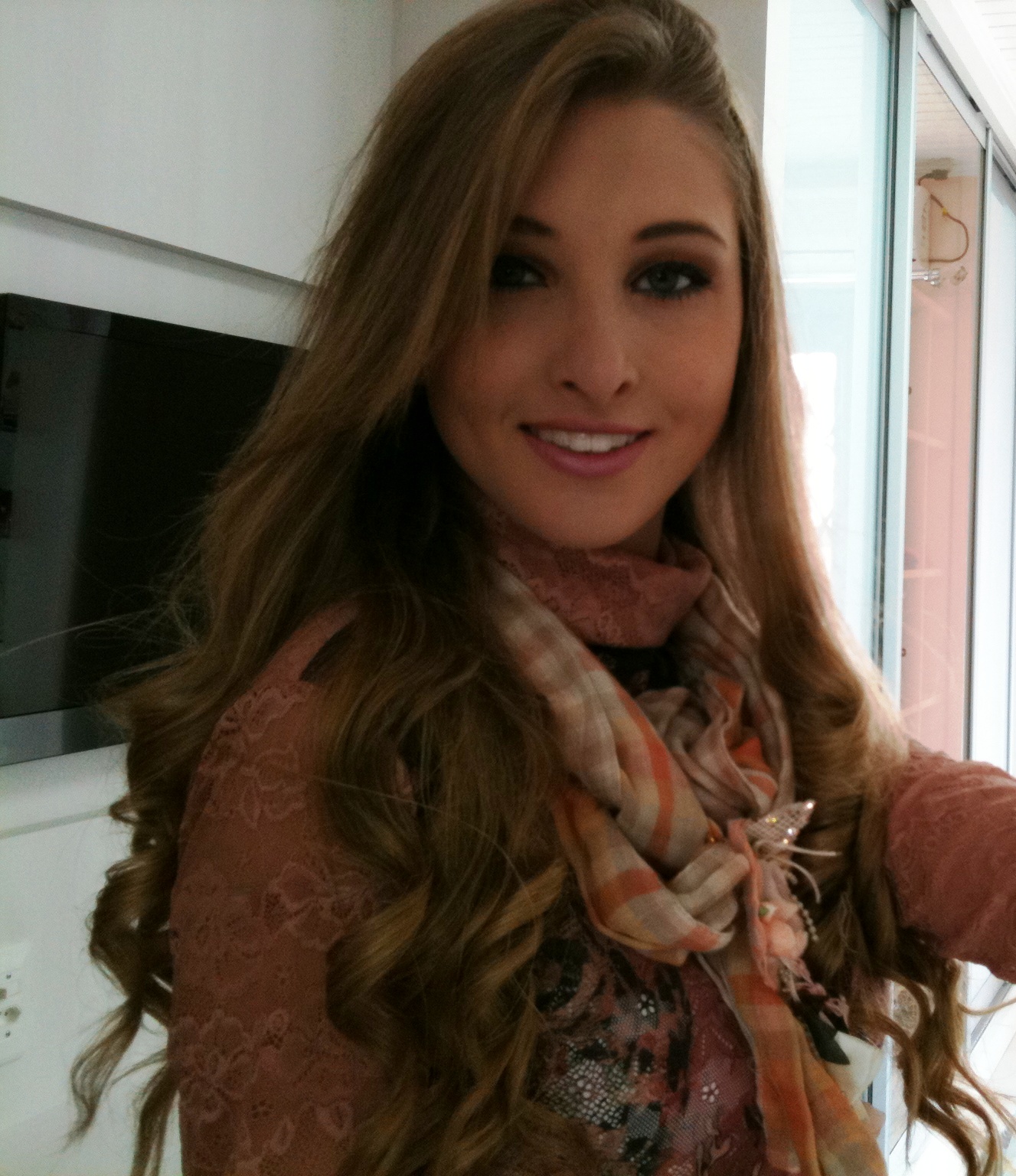 fanática por moda"Vídeo Curl Formes Vanessa Wonsovicz ~ fanática por moda"Vídeo Curl Formes