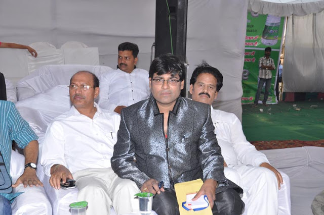 Manoj Bhawuk hosting cinema satra in Vishwa Bhojpuri Sammelan 2013