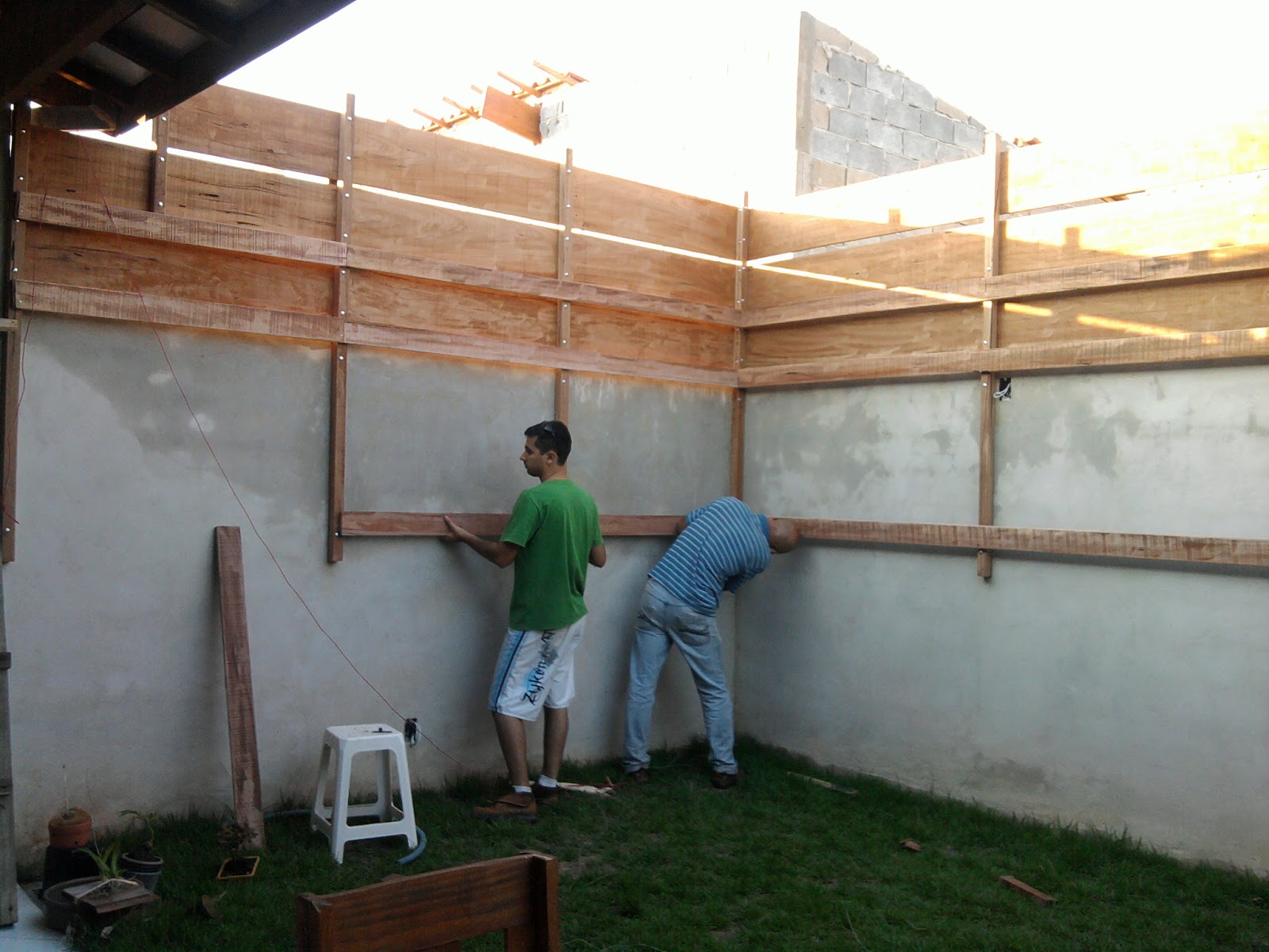 jardim vertical rustico:Jardim Vertical!! Solução criativa para pequenos espaços. jardim vertical rustico:Jardim Vertical!! Solução criativa para pequenos espaços.