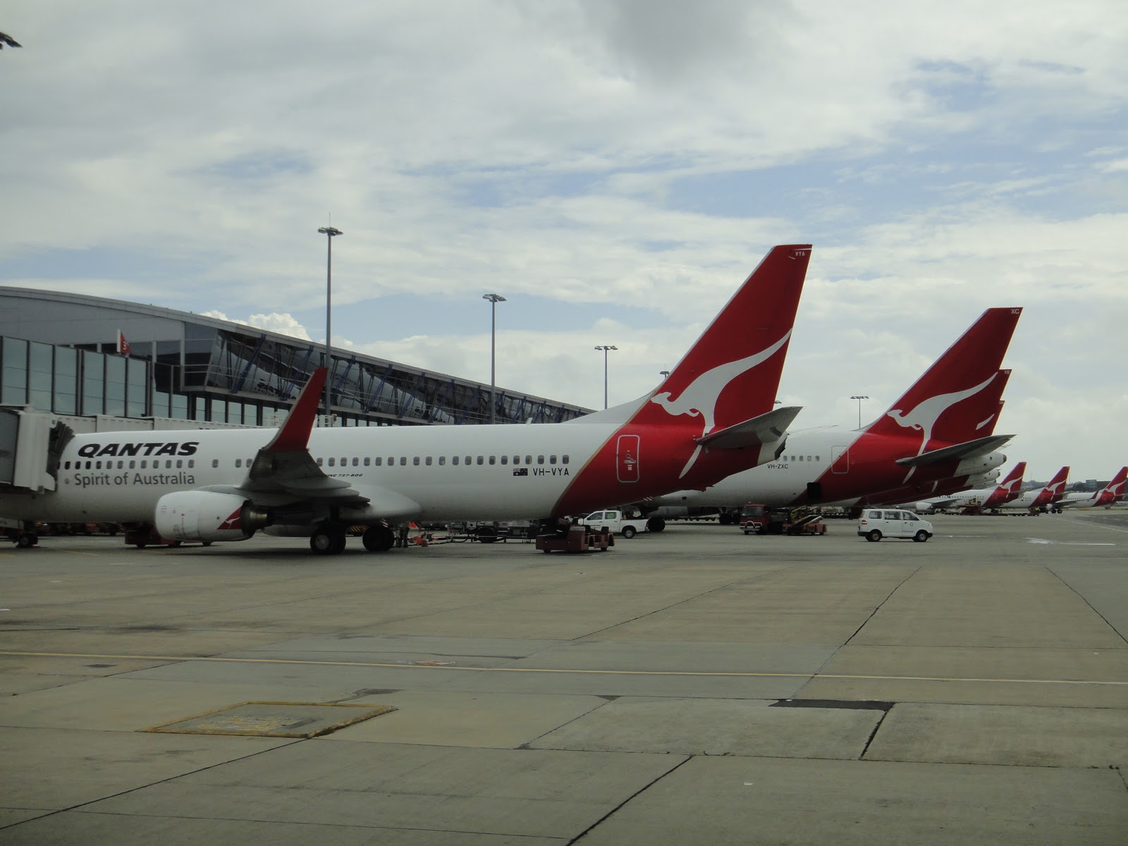 Qantas QF1 Sydney to Bangkok in Economy Boeing 747400 (featuring the