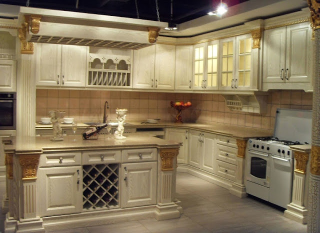 Elegant Classic Kitchen Cabinet Decoration