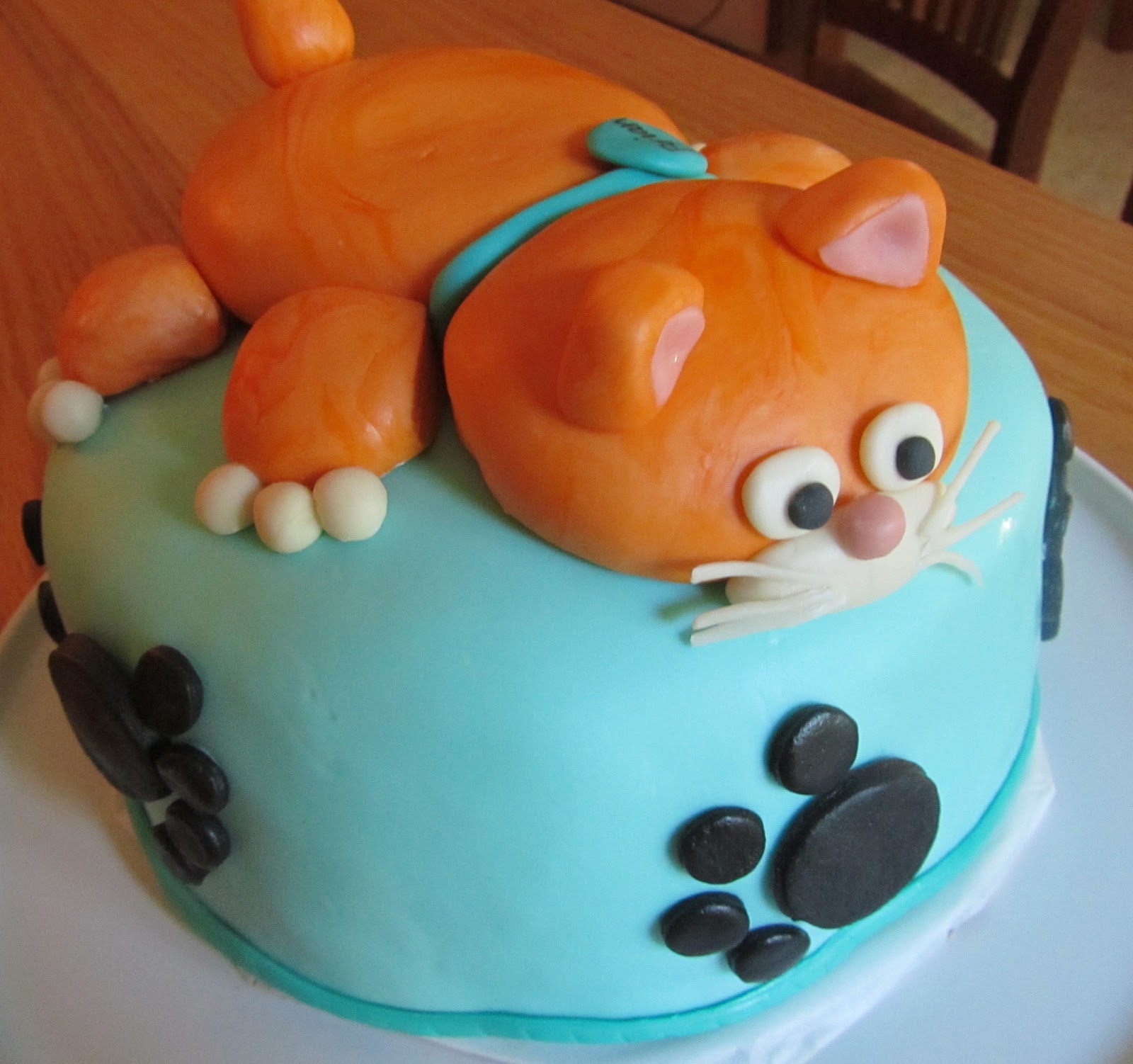 Double Trouble Desserts Cat Cake
