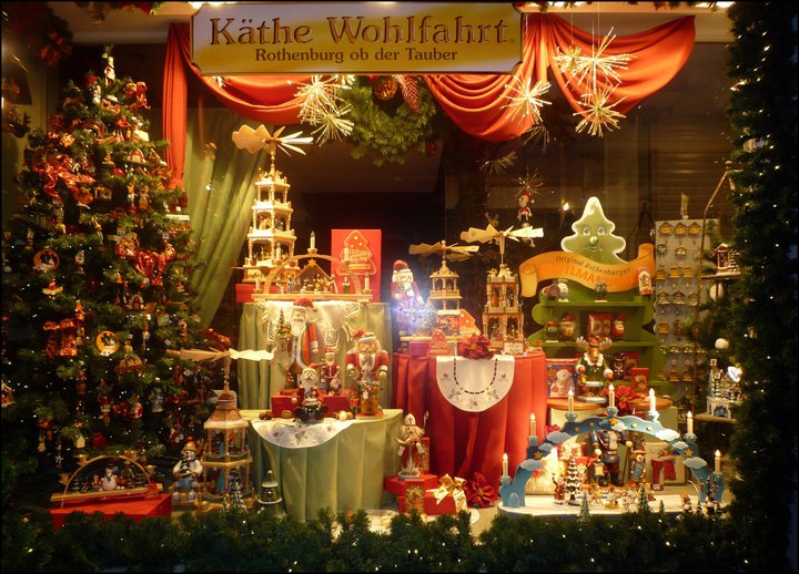 Mighty Lists 15 amazing department store christmas window displays