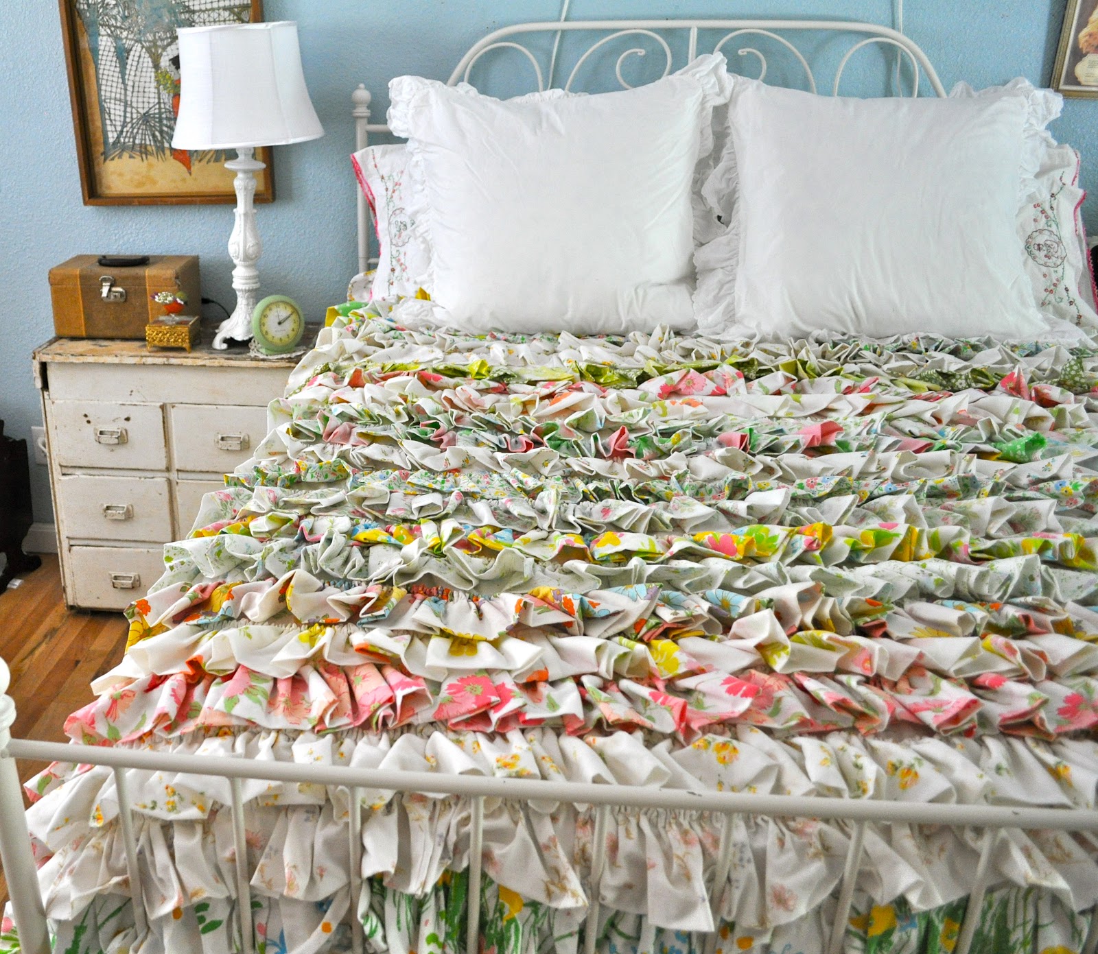 ruffles Ruffle quilt, Vintage sheets, Quilts