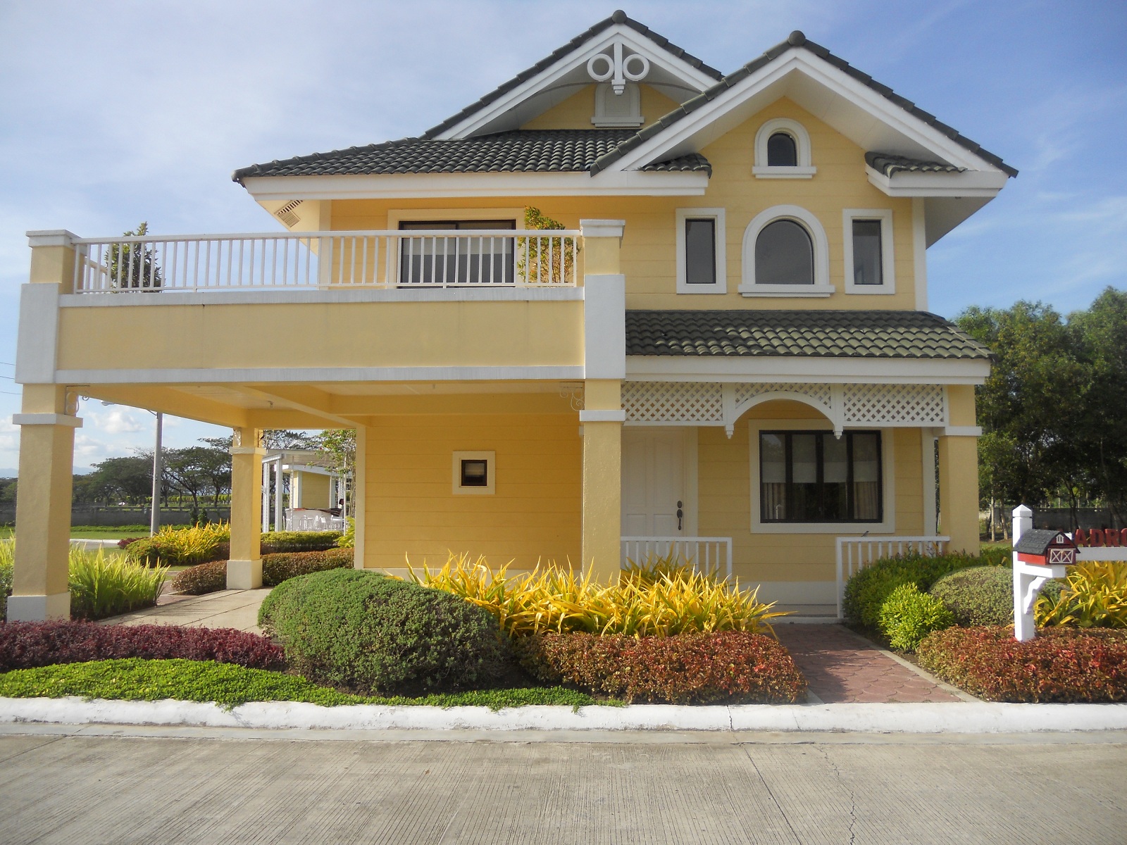 house model philippines