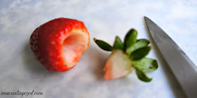 Tip: How to Hull Strawberries Without a Fancy Gadget on Diane's Vintage Zest!