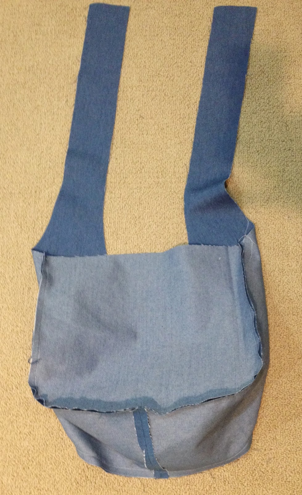 TwoCreativeWomen How to make a reversible hobo bag