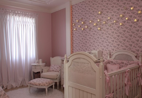 Cuartos de bebés en color rosa y blanco - Ideas para decorar dormitorios