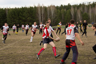 Как кидать мяч для регби. rugby pass. Как кидать мяч для регби фото. Как кидать мяч для регби-rugby pass. картинка Как кидать мяч для регби. картинка rugby pass