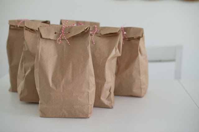 Snack bag ideas to keep in your car and give out to the homeless
