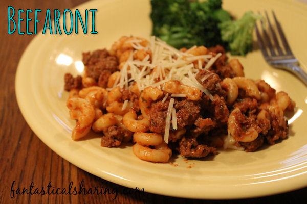 Beefaroni | Simple and ready in under 30 minutes - and kid-approved! #easyrecipe #recipe #beef #pasta #kidfriendly #backtoschool