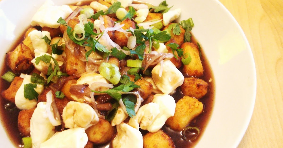 Presque végé Poutine de gnocchis, sauce demiglace au vin rouge
