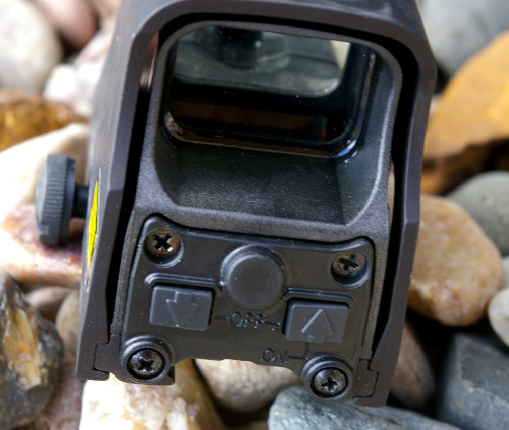 EOTECH 512.A65 Holographic Weapon Sight Review