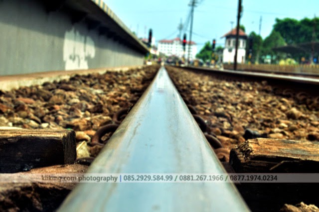 Jalan Kereta Api / Railway / Ril Sepur - Foto oleh : KLIKMG.COM Photography - Fotografer Wedding / Fotografer Prewedding Jalan Kereta Api / Railway / Ril Sepur - Foto oleh : KLIKMG.COM Photography - Fotografer Wedding / Fotografer Prewedding