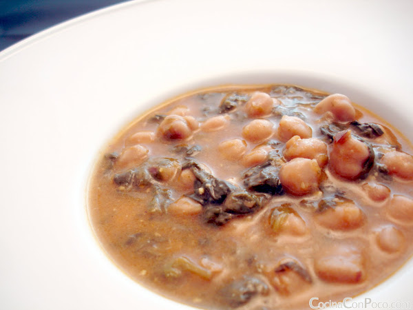 Potaje de Garbanzos y Espinacas - Receta paso a paso Potaje de Garbanzos y Espinacas - Receta paso a paso