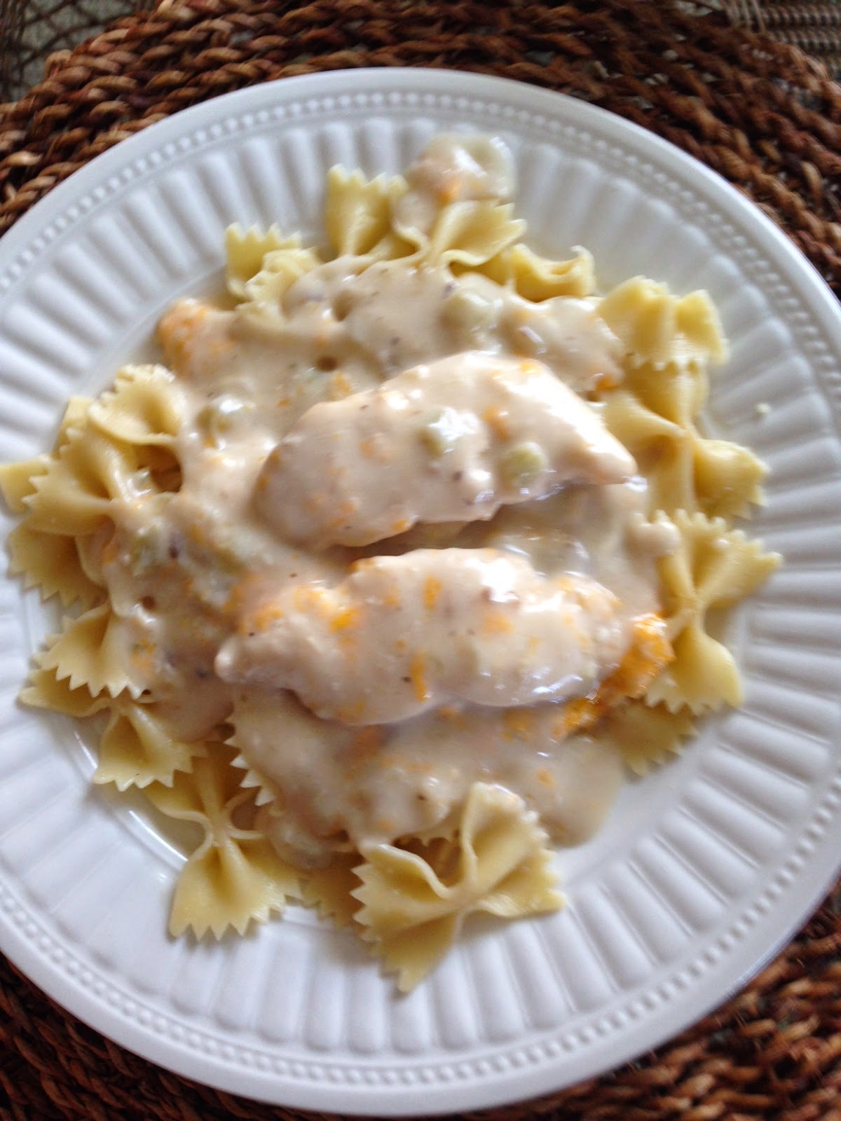 A Sweet Simple Southern Life White Wine Chicken Pasta