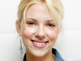 Scarlett Johansson Wallpaper 2012
