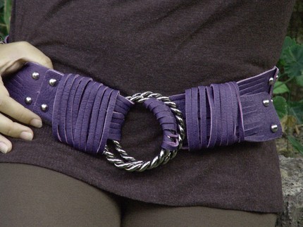 Handmade-Leather-Belts-For-Women.jpg