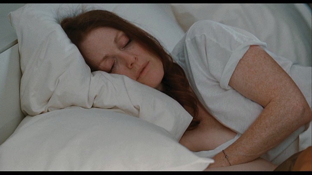 Джулианна Мур В Нижнем Белье На Сеансе У Терапевта – Звездная Карта 2014