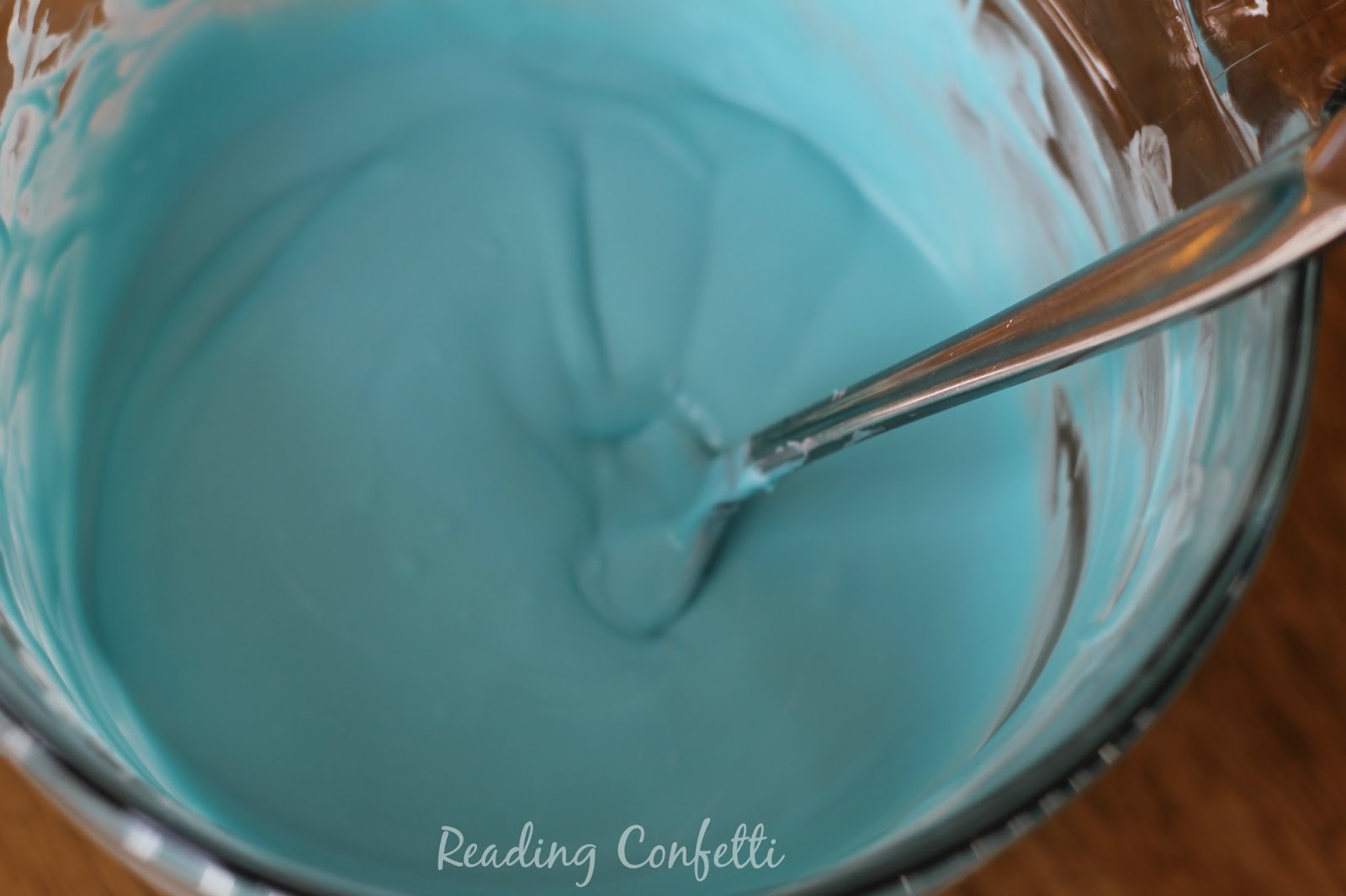 Make edible candy dough from only two ingredients