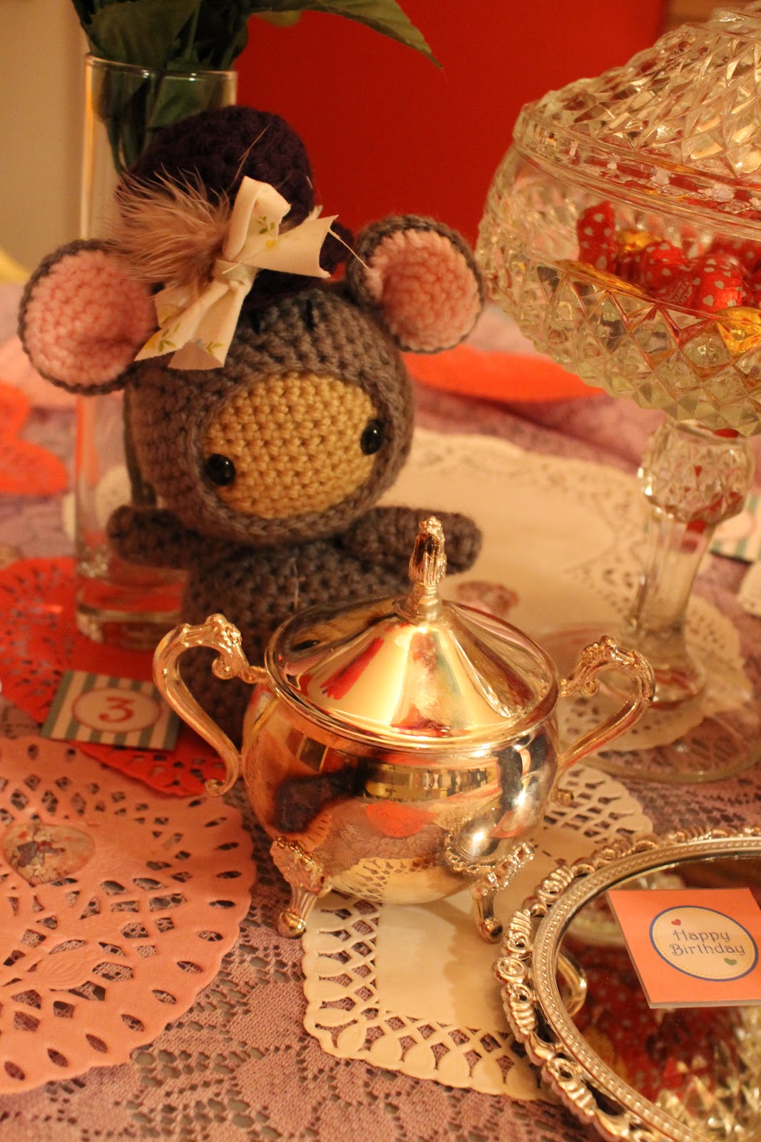 Dangoku Free Mini Top Hat Crochet Pattern