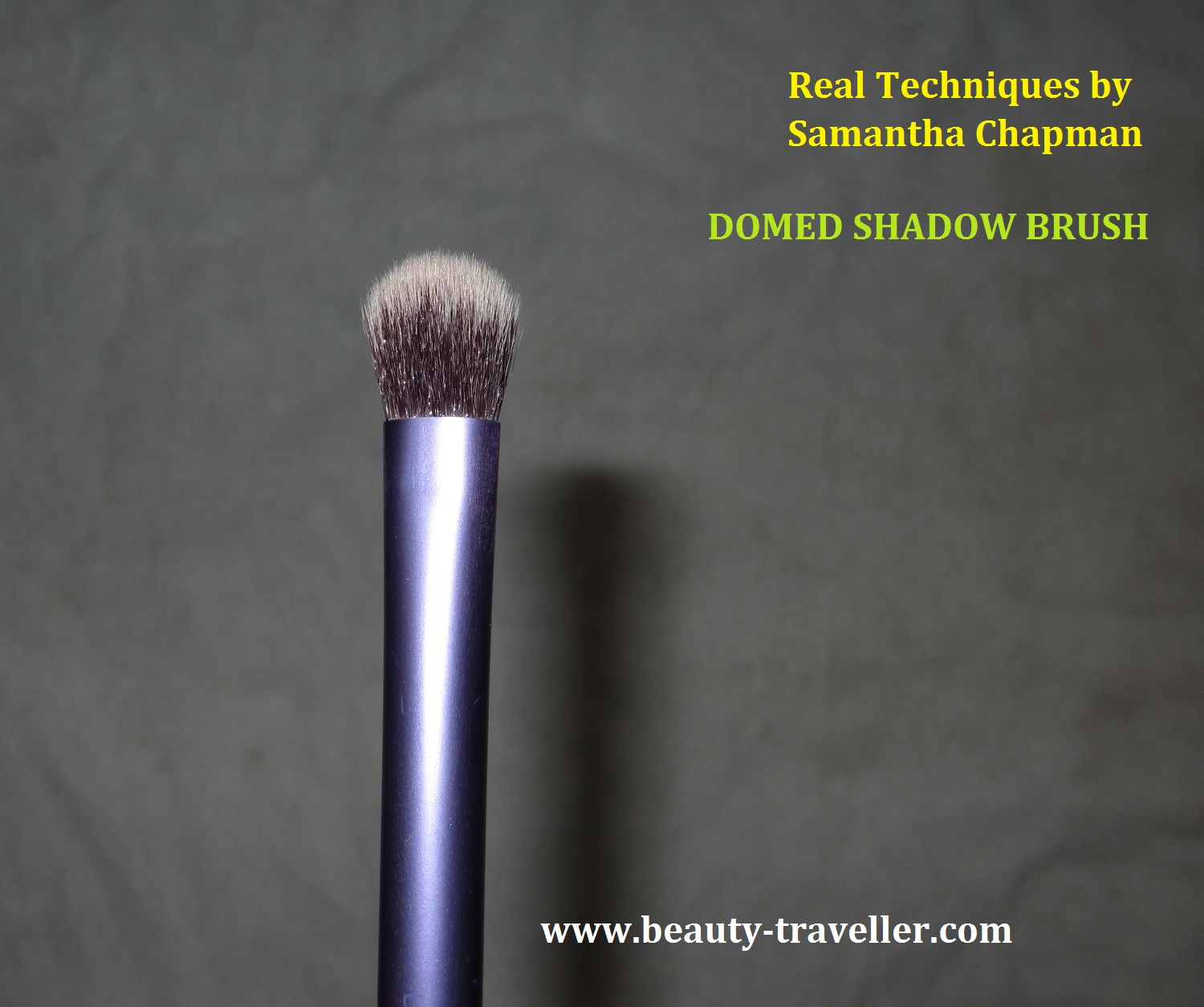 REAL TECHNIQUES by SAMANTHA CHAPMAN......Purple brushes... Beauty Traveller