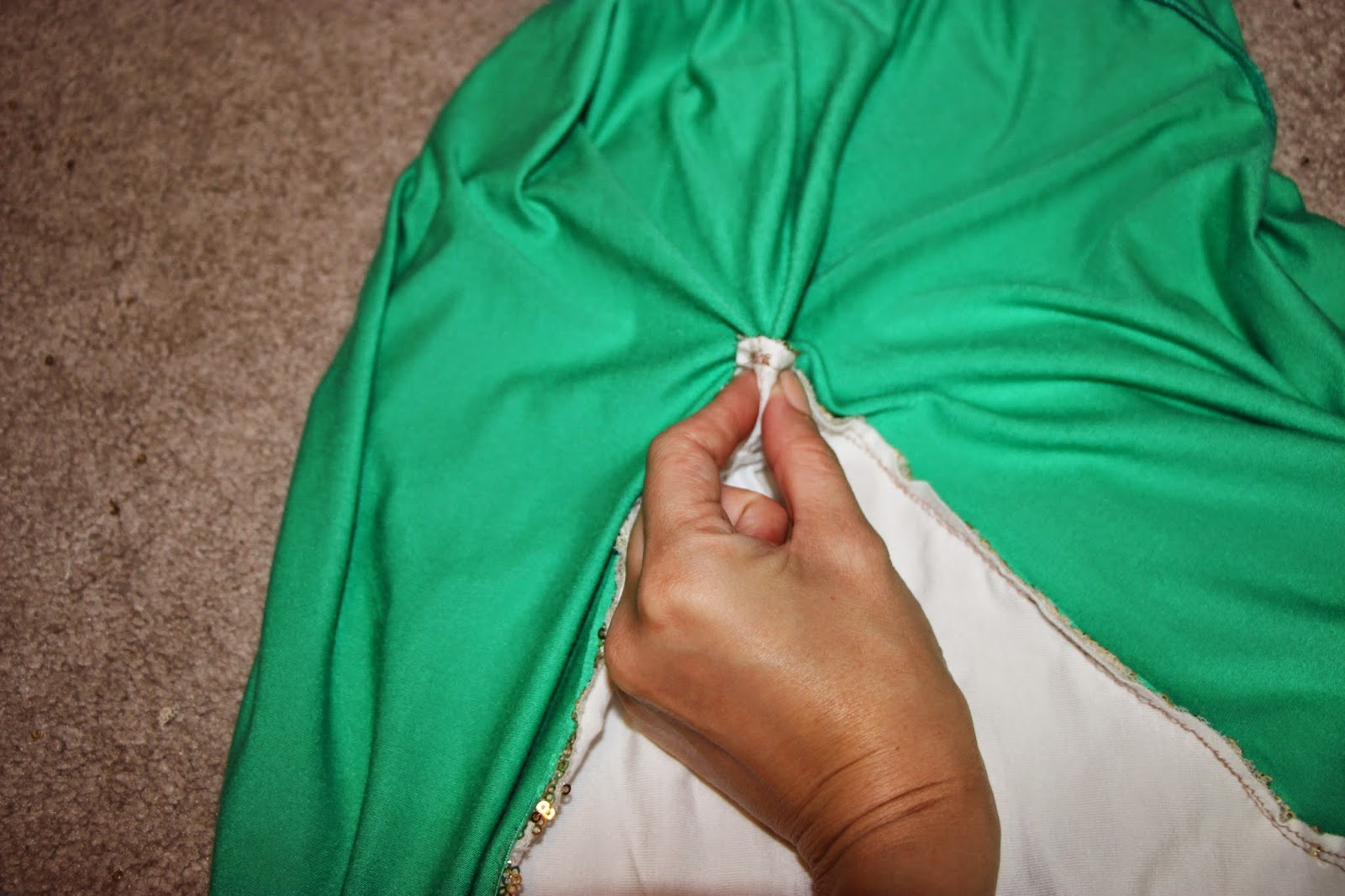 Tesslyn's How to add Fabric and Slit to a Maxi Skirt