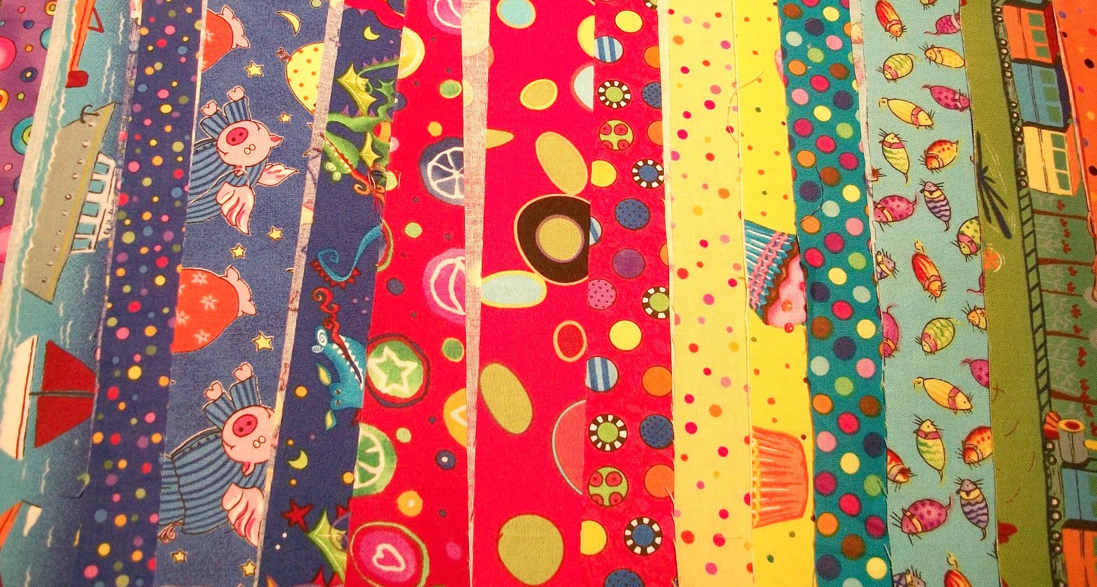 The Polka Dot Chicken: Now this is more like it... on Design Wall Monday