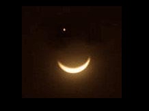 Friend Blogger Ada Bintang Di Atas Bulan Sabit Di Malam Ramadhan