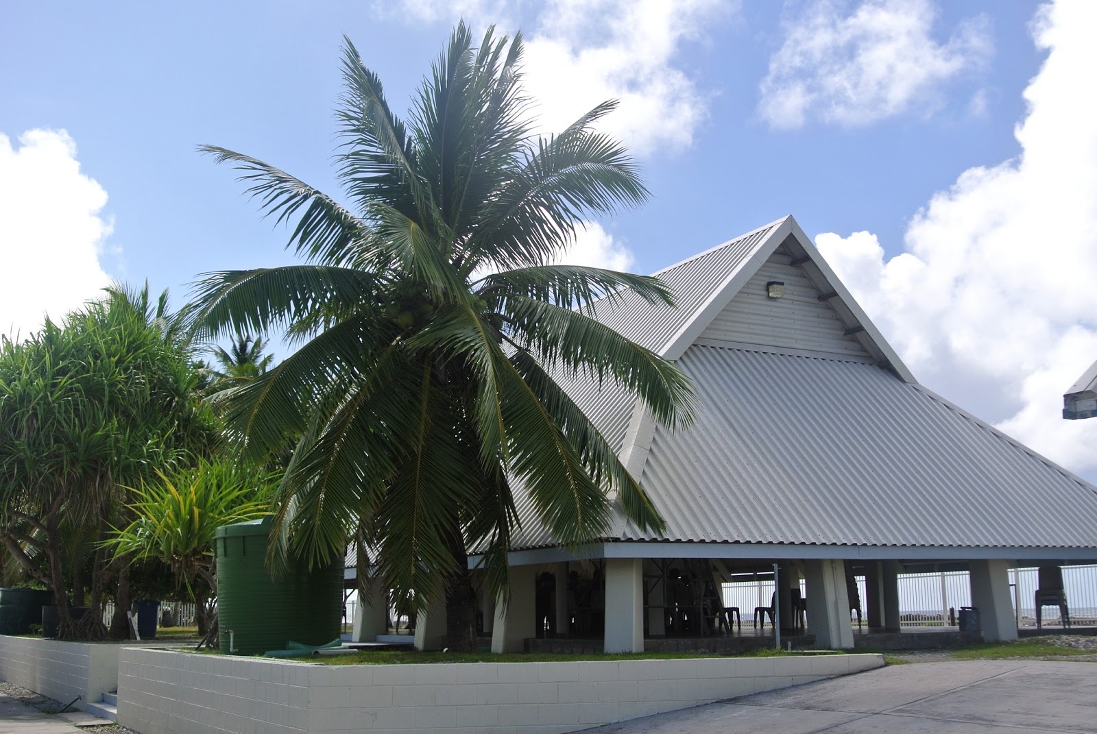 Search, Ponder & the Pacific The Republic of Kiribati