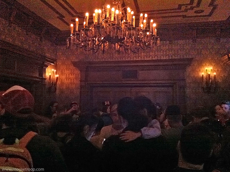 Mouse Troop When Hinges Creak With Fish Heads Crumbs