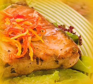 Ensalada de atún con ají limo crocante Ensalada de atún con ají limo crocante