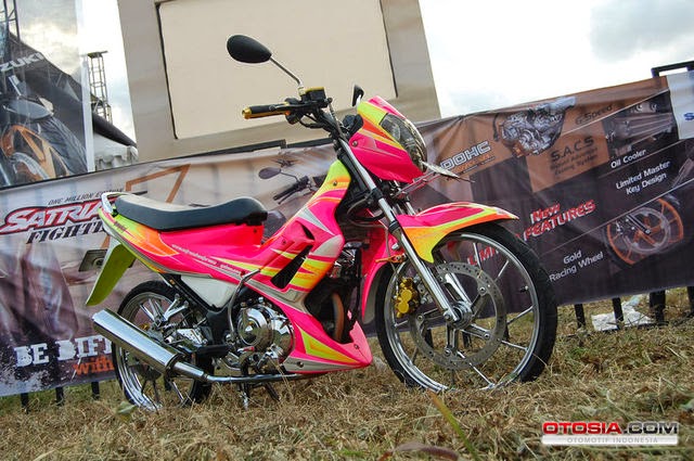 Contoh Modifikasi Satria FU Airbrush Makin Kiclong Terbaru 2014