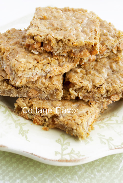 Cottage Flavor Oatmeal Scotchie Bars