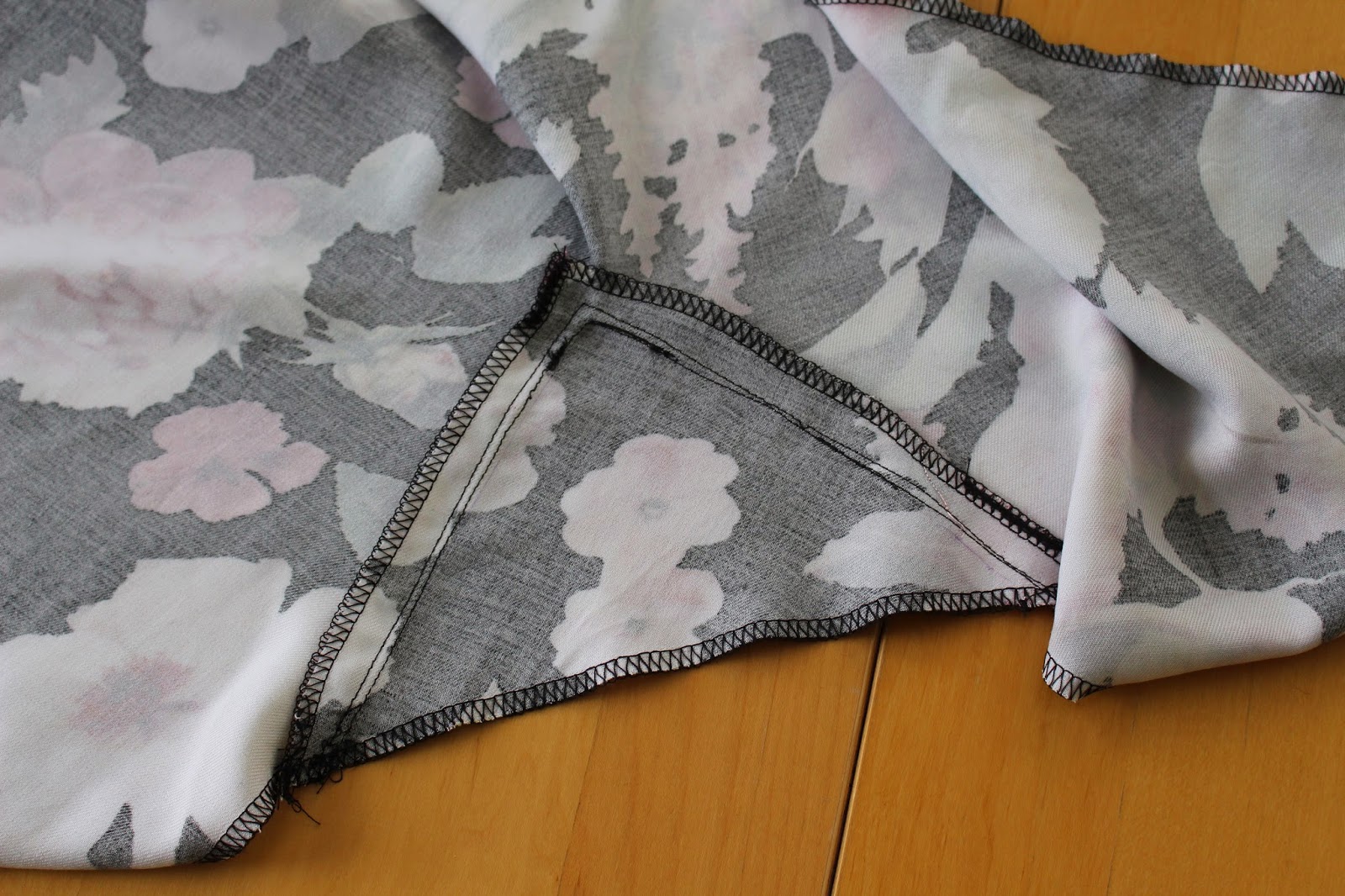 Handmade By Heather B Photo Tutorial Reinforcing underarm gussests