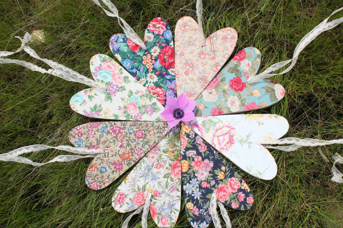 Mannia Titta Floral Wood Hearts Rustic Bohemian Decorations