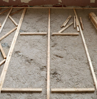 How I was bracing the floor.... How I was bracing the floor....