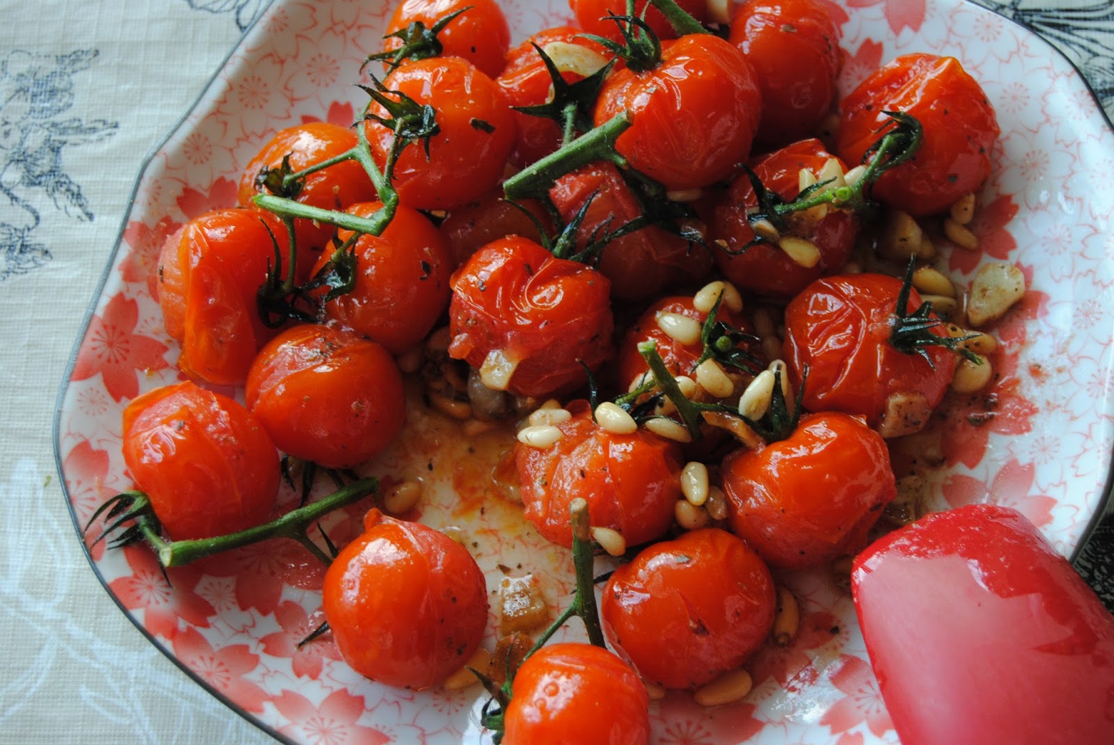 MY COSMOPOLITAN KITCHEN PAN ROASTED VINE BABY TOMATOES WITH PINE NUTS