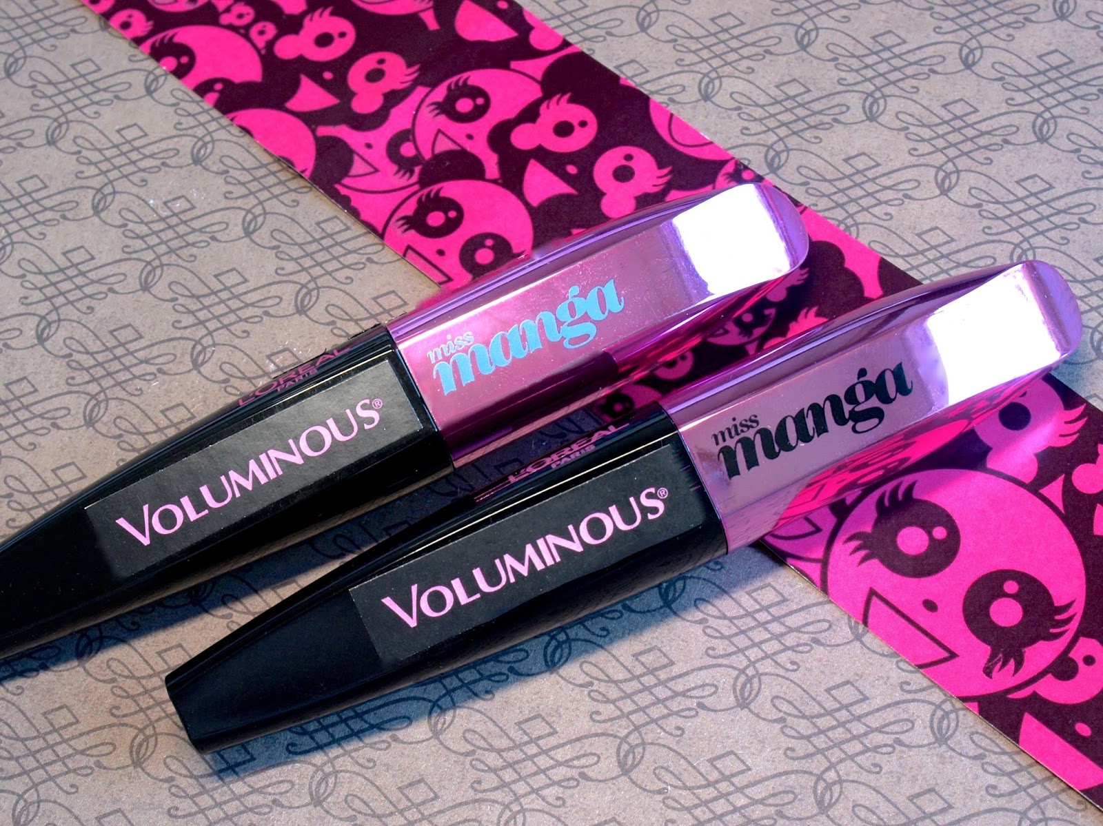 L'Oreal Miss Manga Mascara in "Black" & "Turquoise": Review and Swatches