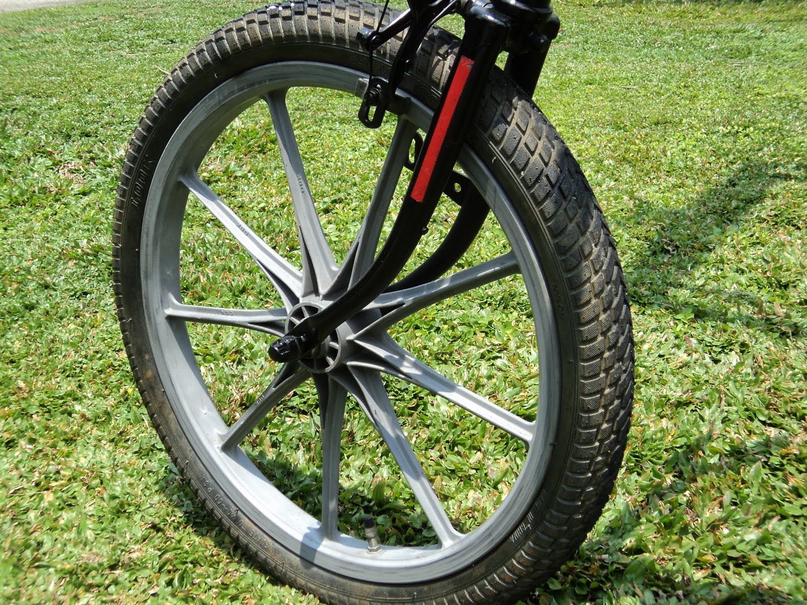 The Right Bike Store II 20" Imported Used Fixed Gear Bicycle / Fixie